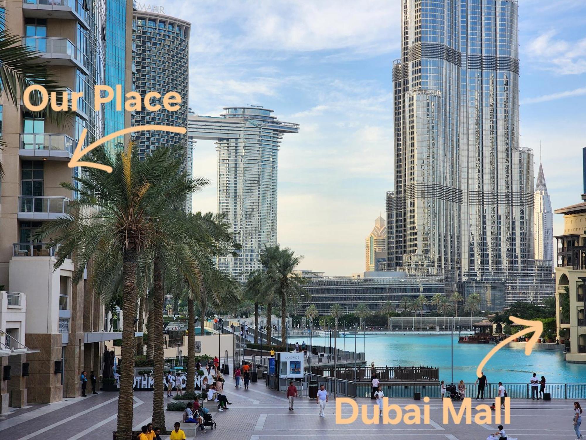 Appartamento Downtown Oasis, Burj Khalifa Views, Luxury Amenities Dubai Esterno foto