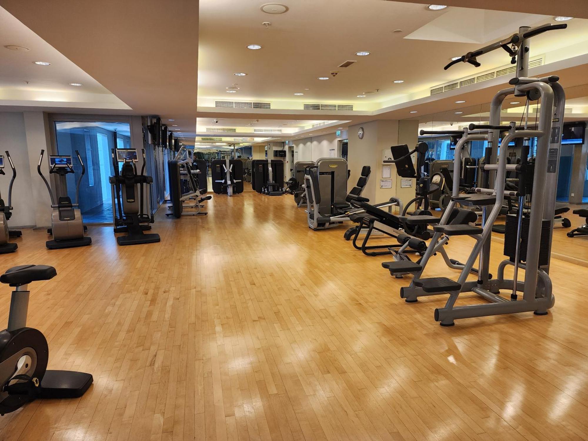 Appartamento Downtown Oasis, Burj Khalifa Views, Luxury Amenities Dubai Esterno foto
